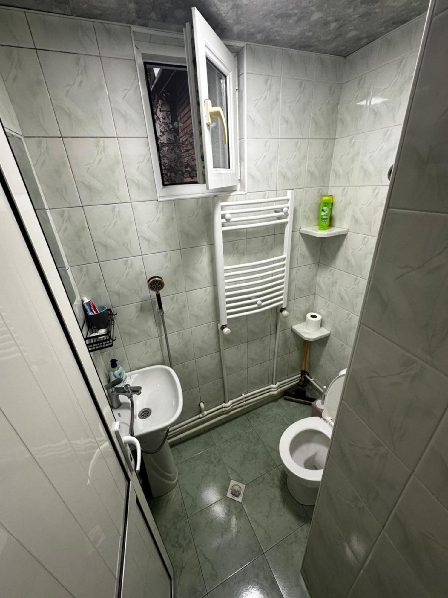 Shota'S Guest House Borzsomi Kültér fotó